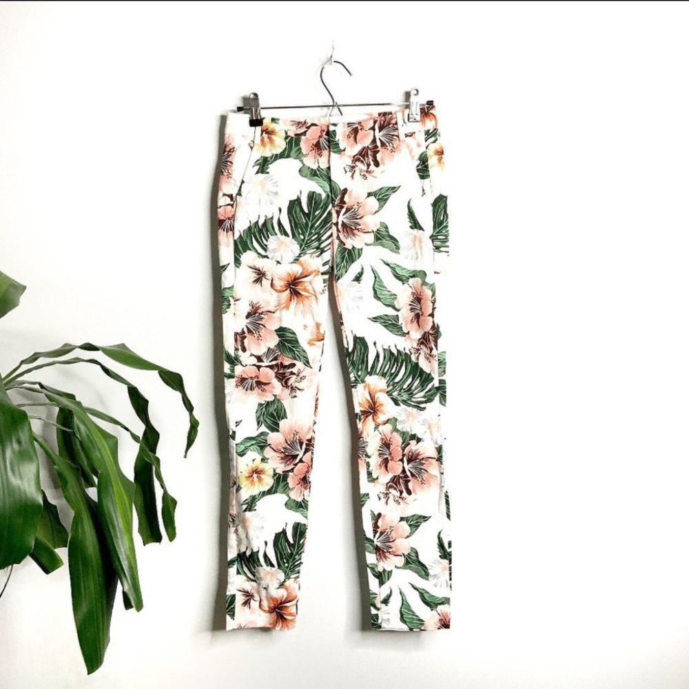 🌺 Zara floral trousers